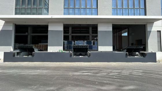 Przemysłowa rampa przeładunkowa teleskopowa hydrauliczna